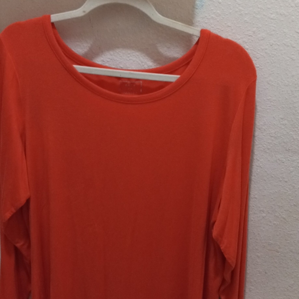 Ashley Stewart, 14/16, peachy orange
